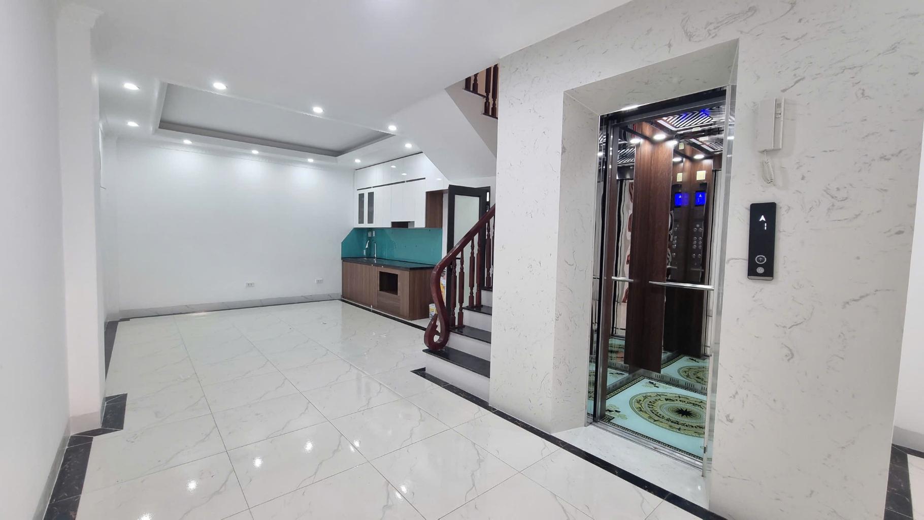 🔥 CẦU GIẤY - MẶT TIỀN RỘNG - 6 TẦNG MỚI KENG - THANG MÁY - ĐƯỜNG TO - NGÕ NÔNG - 60M2 - 12,X TỶ - Ảnh 2