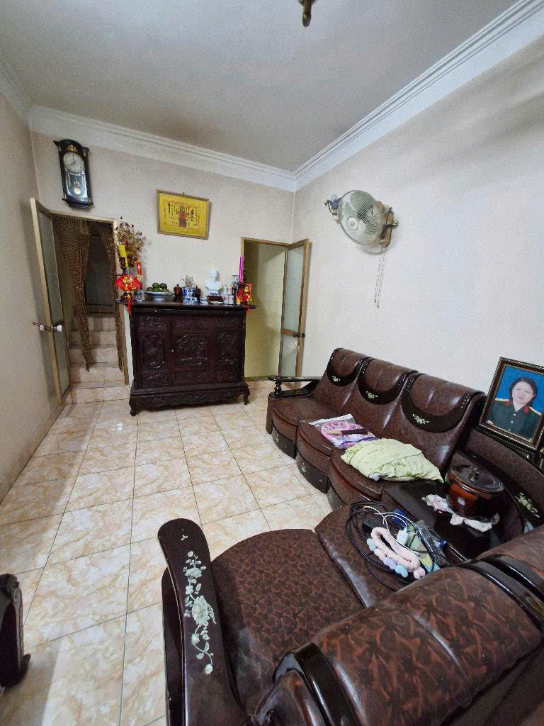 DUY NHẤT NHÀ 2 TẦNG - 38M² - KD SẦM UẤT TRUNG TÂM YÊN NGHĨA – CÁCH BẾN XE 100M- GIÁ CHỈ 5.5 TỶ - Ảnh 3