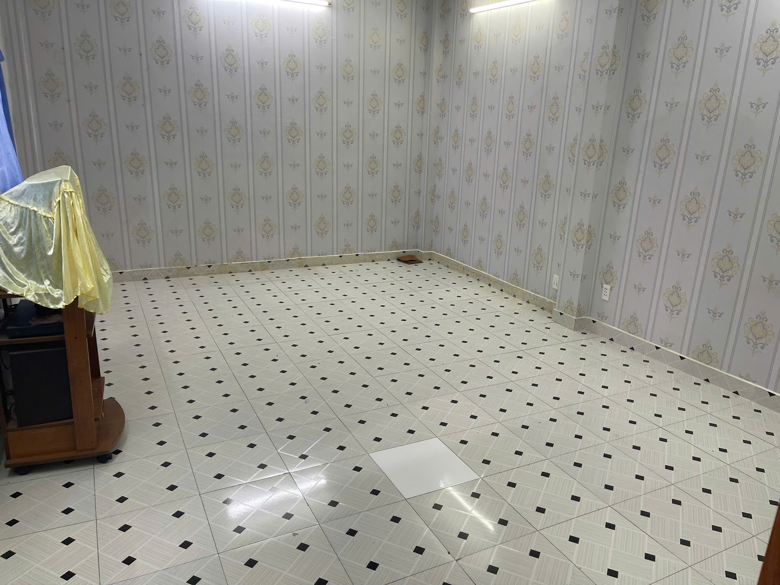 BÁN NHÀ PHÚ TRUNG, TÂN PHÚ 52,5m2 SỔ HỒNG ĐẦY ĐỦ - Ảnh 2