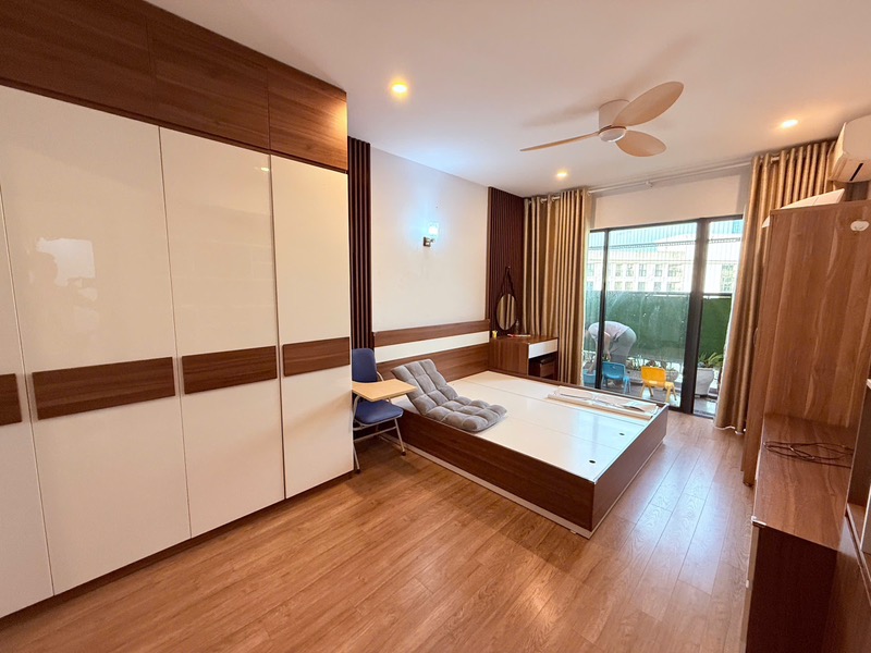 (Tin thật 100%) CH 104m2 x 3PN tại The Emerald - Nội thất cao cấp 600 triệu - Ban công hướng Đông - Ảnh 2