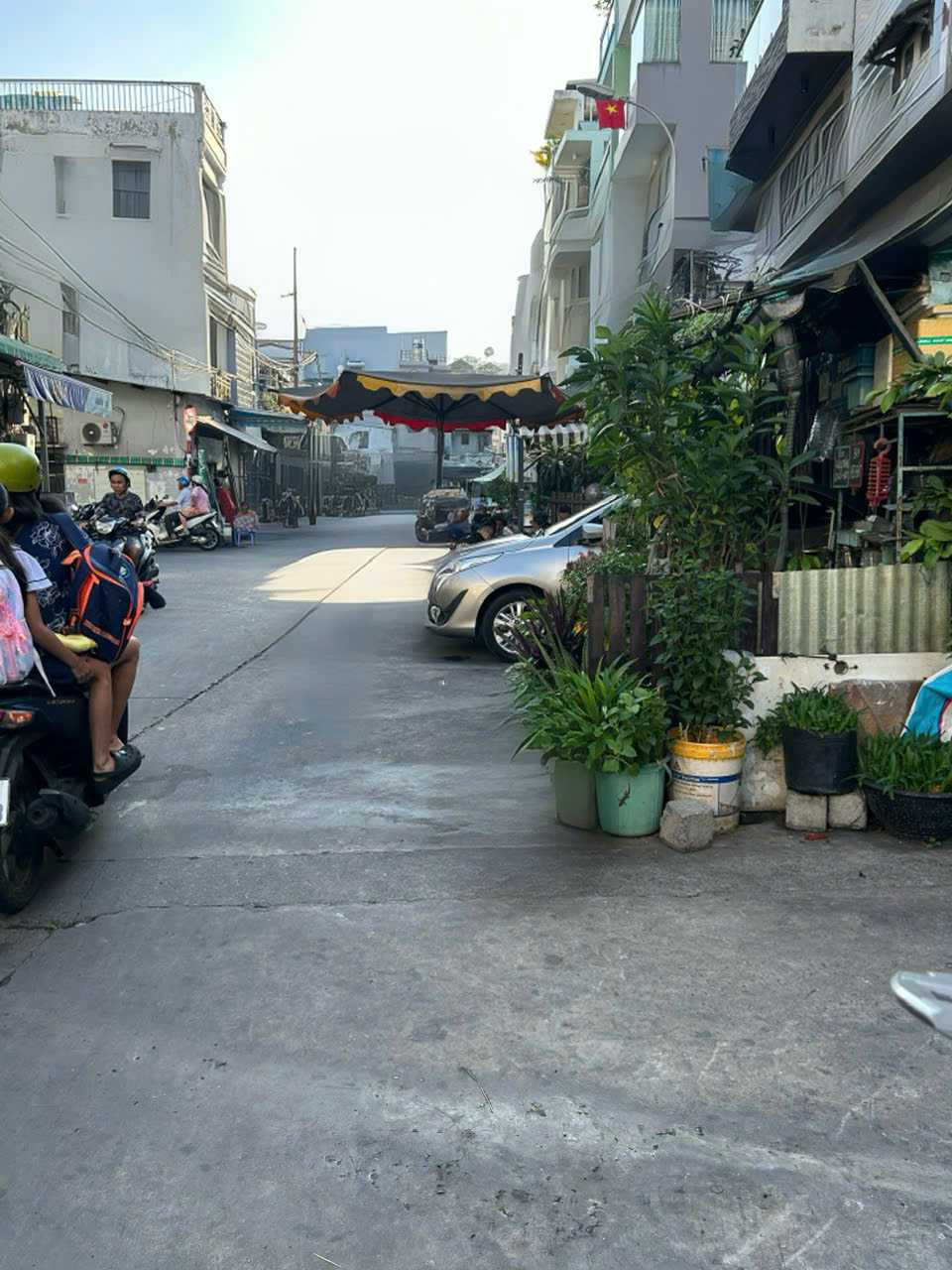 NHÀ BÁN CÓ 2 MẶT TIỀN - KHU ẪM THỰC VĨNH KHÁNH LÀ MẶT TRƯỚC ĐANG CHO THUÊ - THÔNG RA HOÀNG DIỆU, - Ảnh 1