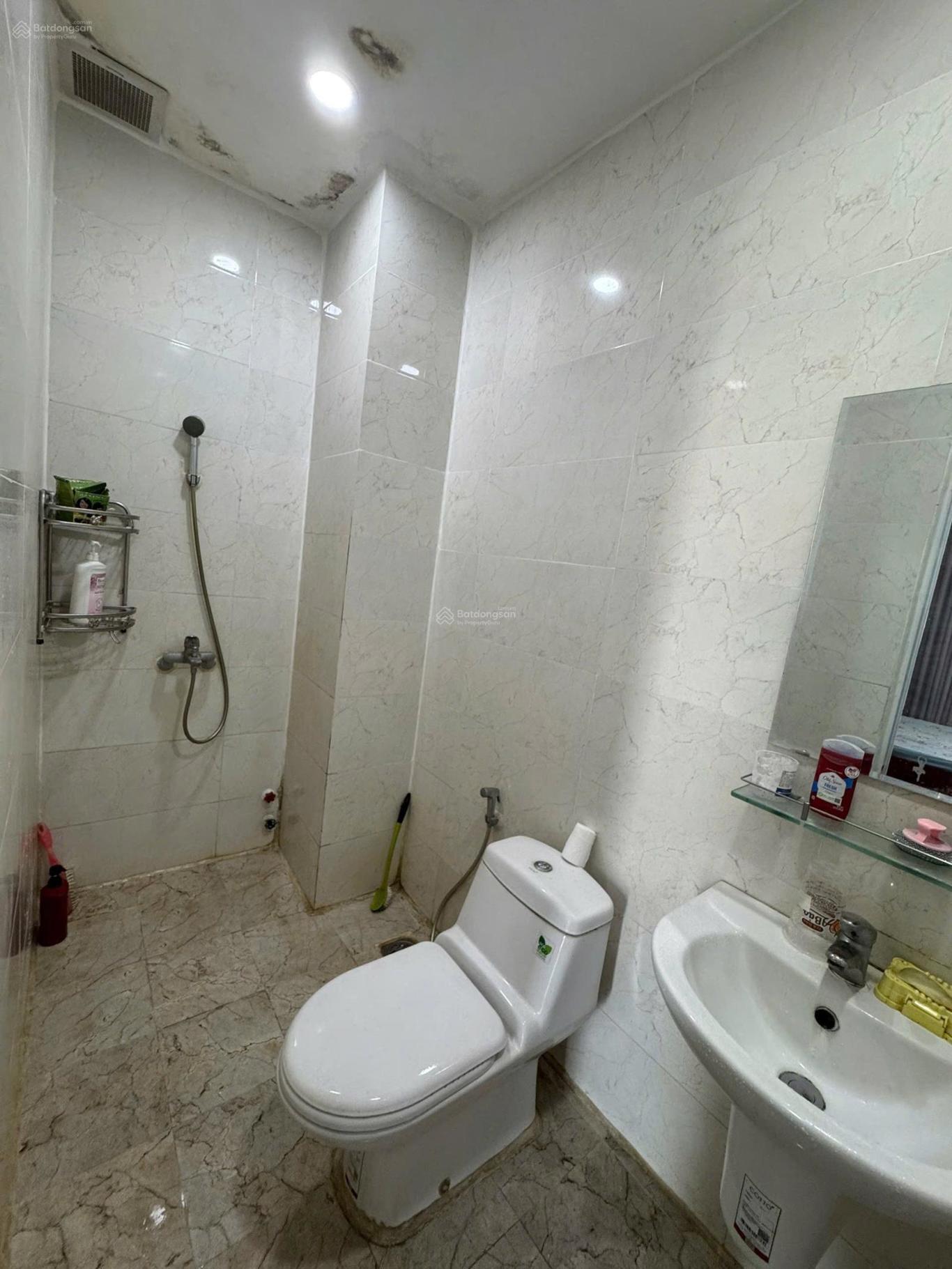 **Bán nhà mặt tiền phường 12 Tân Bình** mặt tiền Bàu Cát 2; (4x17) 5 tầng - Ảnh 3