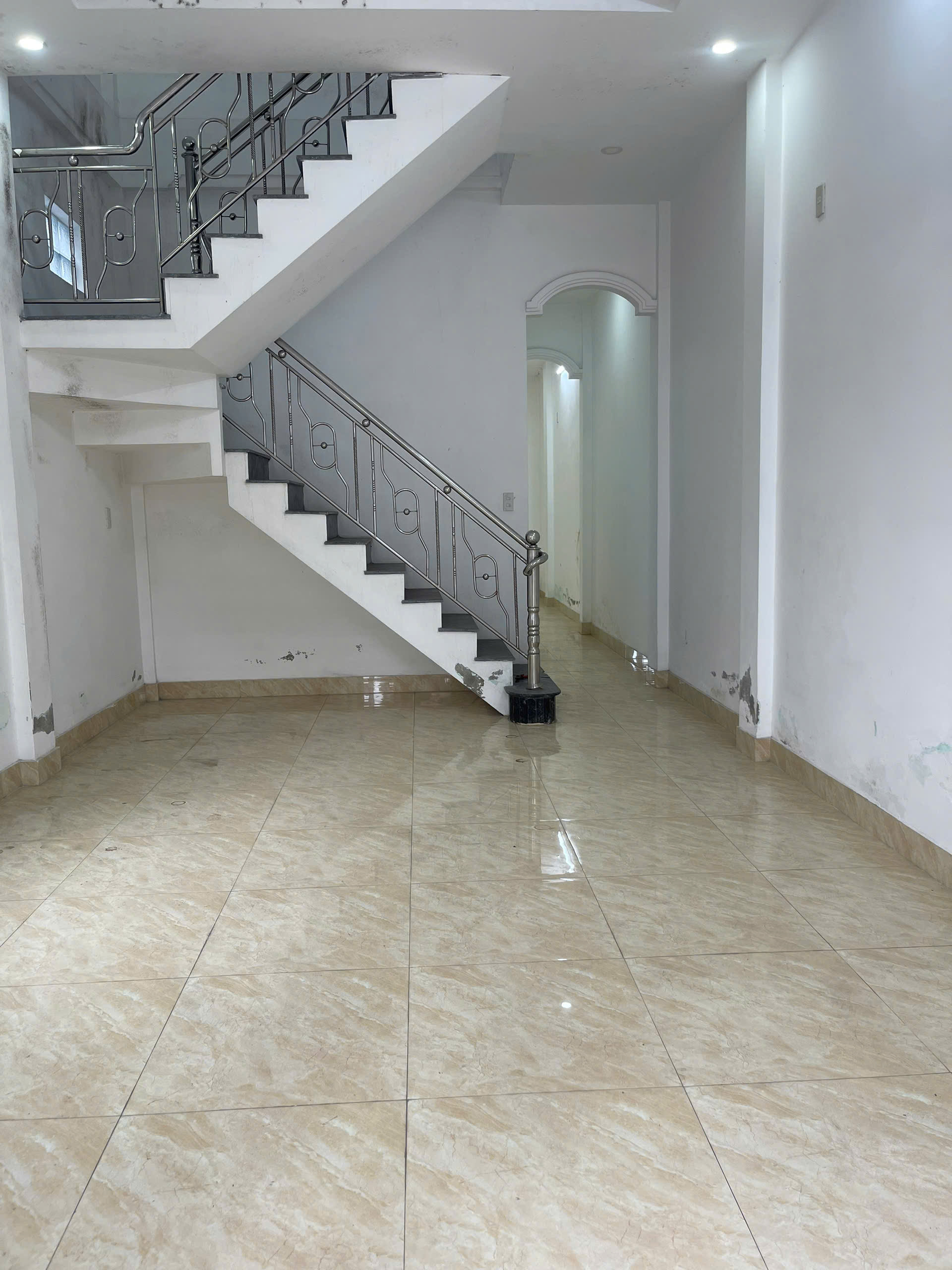 CHO THUÊ - Nhà nguyên căn 139m2,4phòng ngủ, cao ráo ko ngập lụt, rộng rãi thoáng mát - Ảnh 4