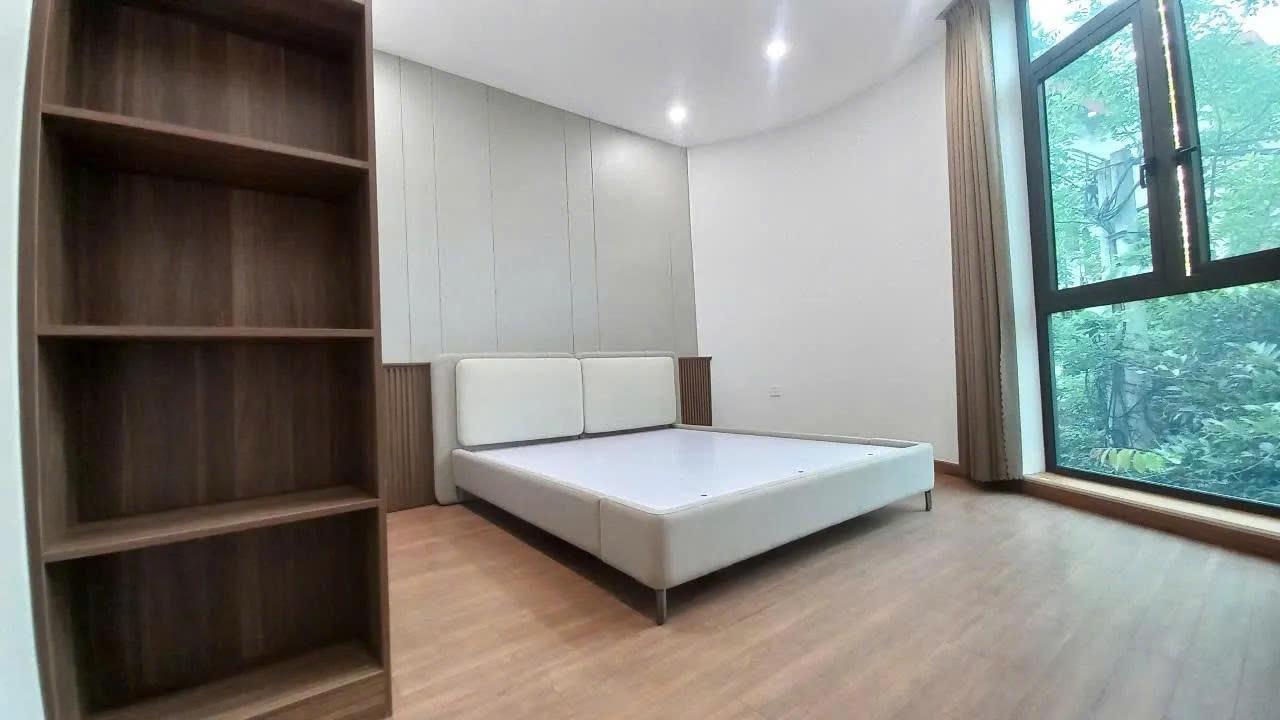 Siêu phẩm Bồ Đề 90m,4 tầng,mtien rộng,thang máy,dg rộng ôtô thông Hồng Tiến,chỉ hơn 16 tỷ - Ảnh 3