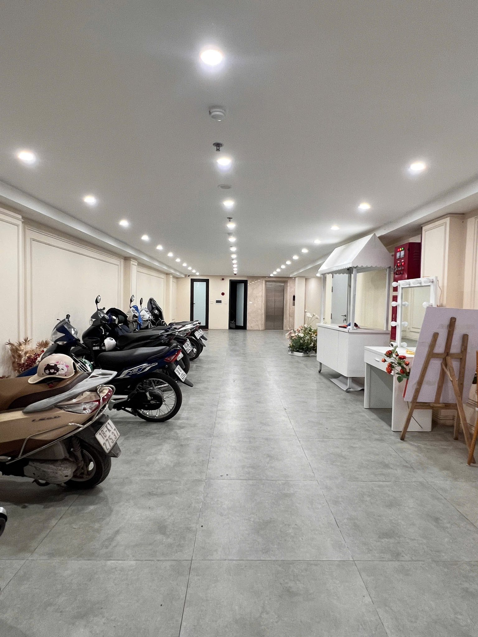 Bán Tòa BUILDING Phố Nguyễn Xiển 132m/ 7T Thang máy, MT 5.2m 79 Tỷ, Cách phố 30m - Ảnh 3