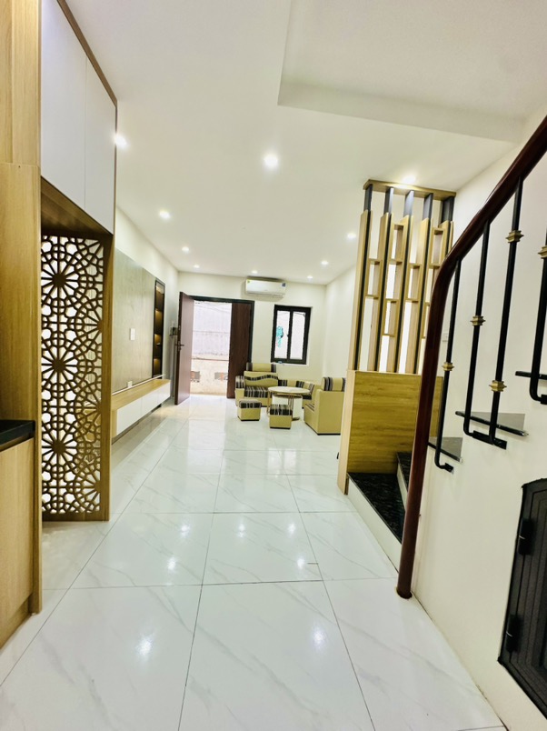 Bán nhà Nguyễn An Ninh ô tô chạy vòng quanh 2 tầng sử dụng gần 60m2 giá 3.2 tỷ sổ đỏ chính chủ - Ảnh 1