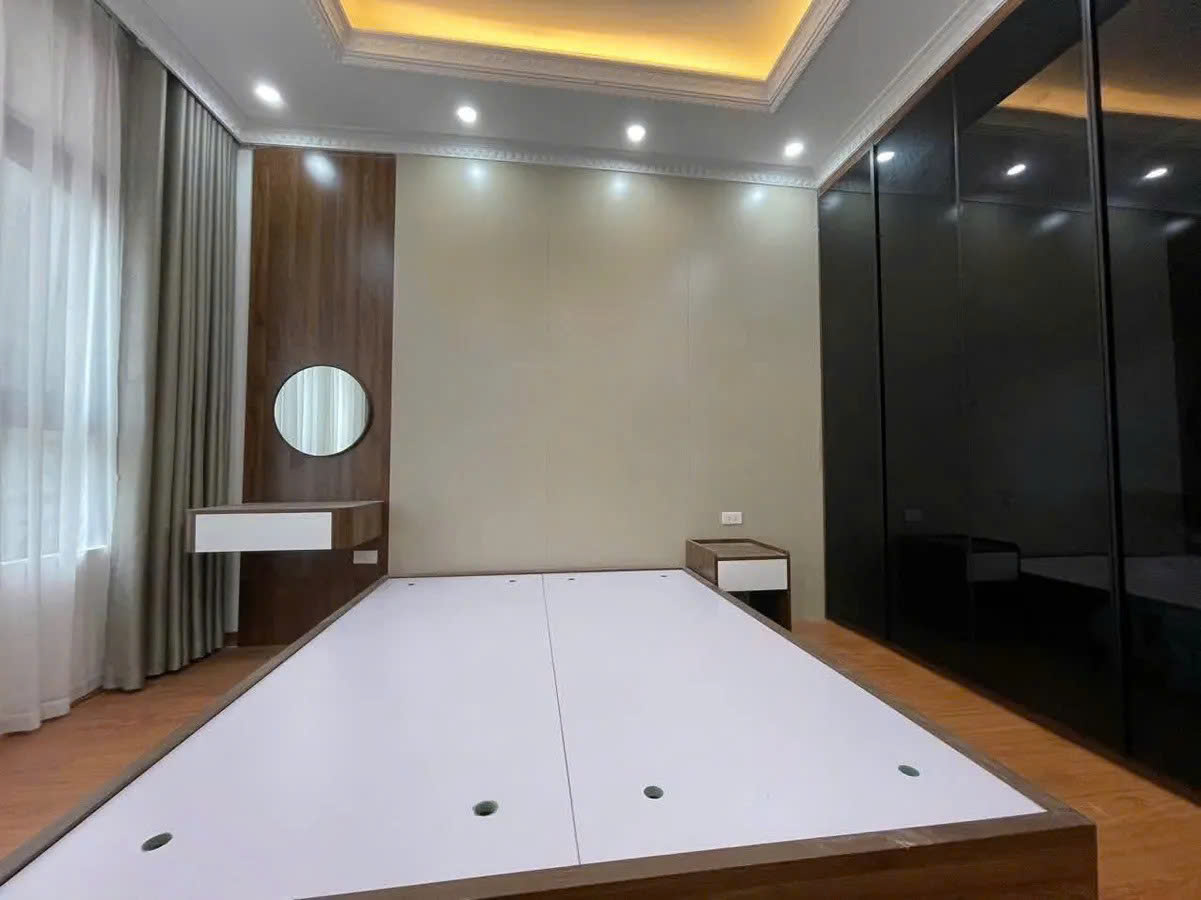 Tài chính hơn 9.8 tỷ mà tậu được căn nhà mặt ngõ to, vài bước chân ra mặt Hồ Tây,  Em Hà có căn này - Ảnh 3