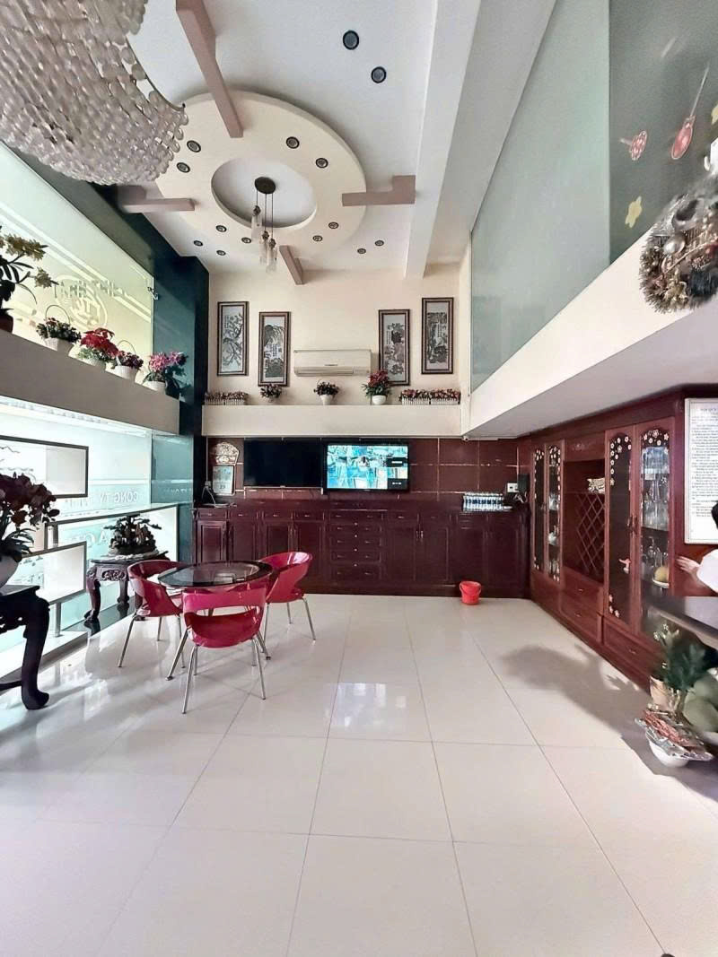 Bán tòa nhà 8 Tầng, Hẻm 10m Nguyễn Thái Bình - K300, Cộng Hòa, 8x18,5m, 27PN, 42 tỷ. - Ảnh chính