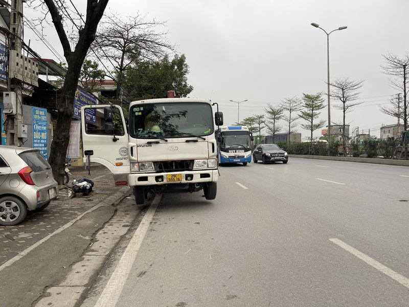 Cho thuê lâu dài 200m2 nhà 4 tầng mặt phố Nguyễn Đức Thuận (QL5A). Phù hợp văn phòng đại diện - Ảnh 1