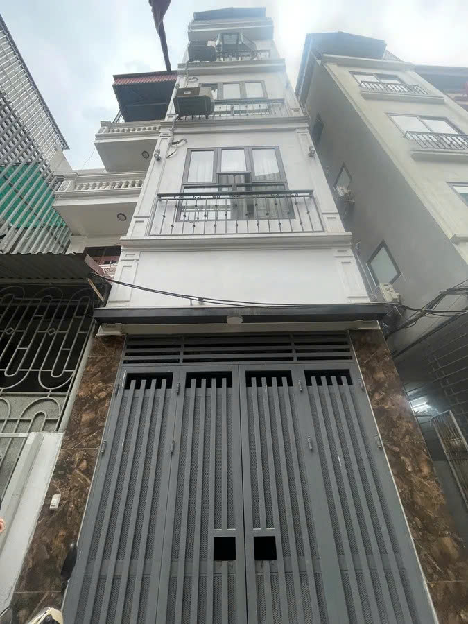 BÁN NHÀ  LĨNH NAM  30M2 .5TẦNG. MẶT TIÈN.3M GIÁ 6.4 tỷ Hoàng Mai Hà Nội - Ảnh chính