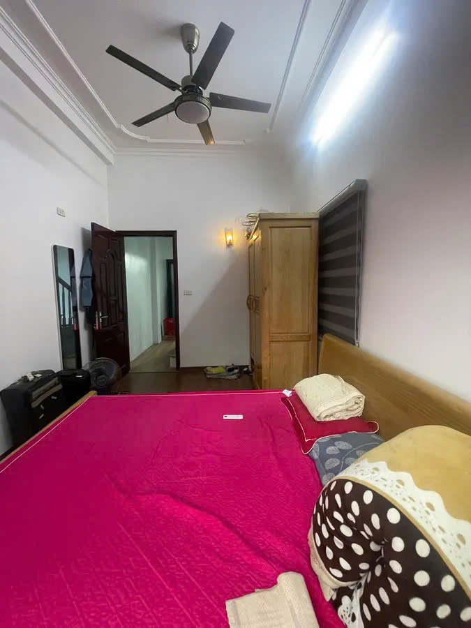BÁN NHÀ  LĨNH NAM  30M2 .5TẦNG. MẶT TIÈN.3M GIÁ 6.4 tỷ Hoàng Mai Hà Nội - Ảnh 2