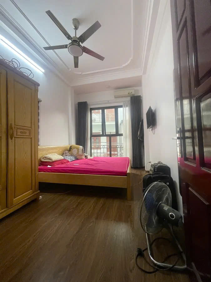 BÁN NHÀ  LĨNH NAM  30M2 .5TẦNG. MẶT TIÈN.3M GIÁ 6.4 tỷ Hoàng Mai Hà Nội - Ảnh 3