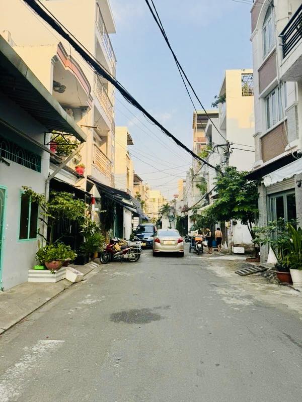 NHÀ ĐẸP 3 TẦNG - GẦN CHỢ TÂN HƯƠNG - HXH THÔNG - SẴN THU NHẬP NHỈNH 5 - Ảnh 1