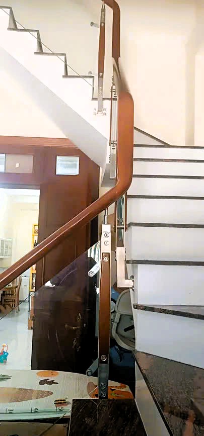 Bán nhà hơn 6 tỷ, 1 trệt 3 lầu, Linh Xuân, gần Quốc Lộ 1K, hẻm xe htải - Ảnh 2