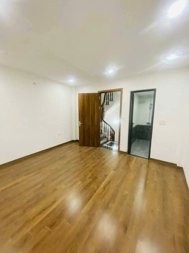 CHÍNH CHỦ GỬI BÁN CĂN NHÀ MỚI - ĐẸP NHẤT KHU NGỌC THUỴ HIỆN TẠI! - Ảnh 3