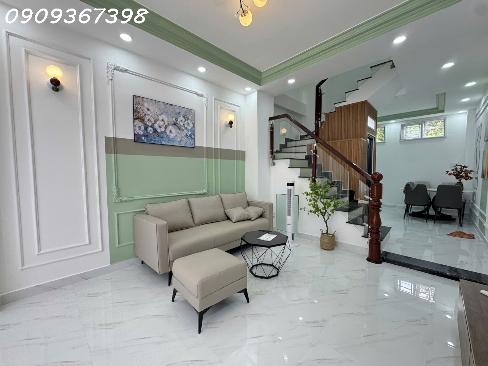 CHỈ 5.9 TỶ - NHÀ 3 TẦNG ÂU DƯƠNG LÂN - CÁCH QUẬN 1 CHỈ 1KM - FULL NỘI THẤT. - Ảnh 2