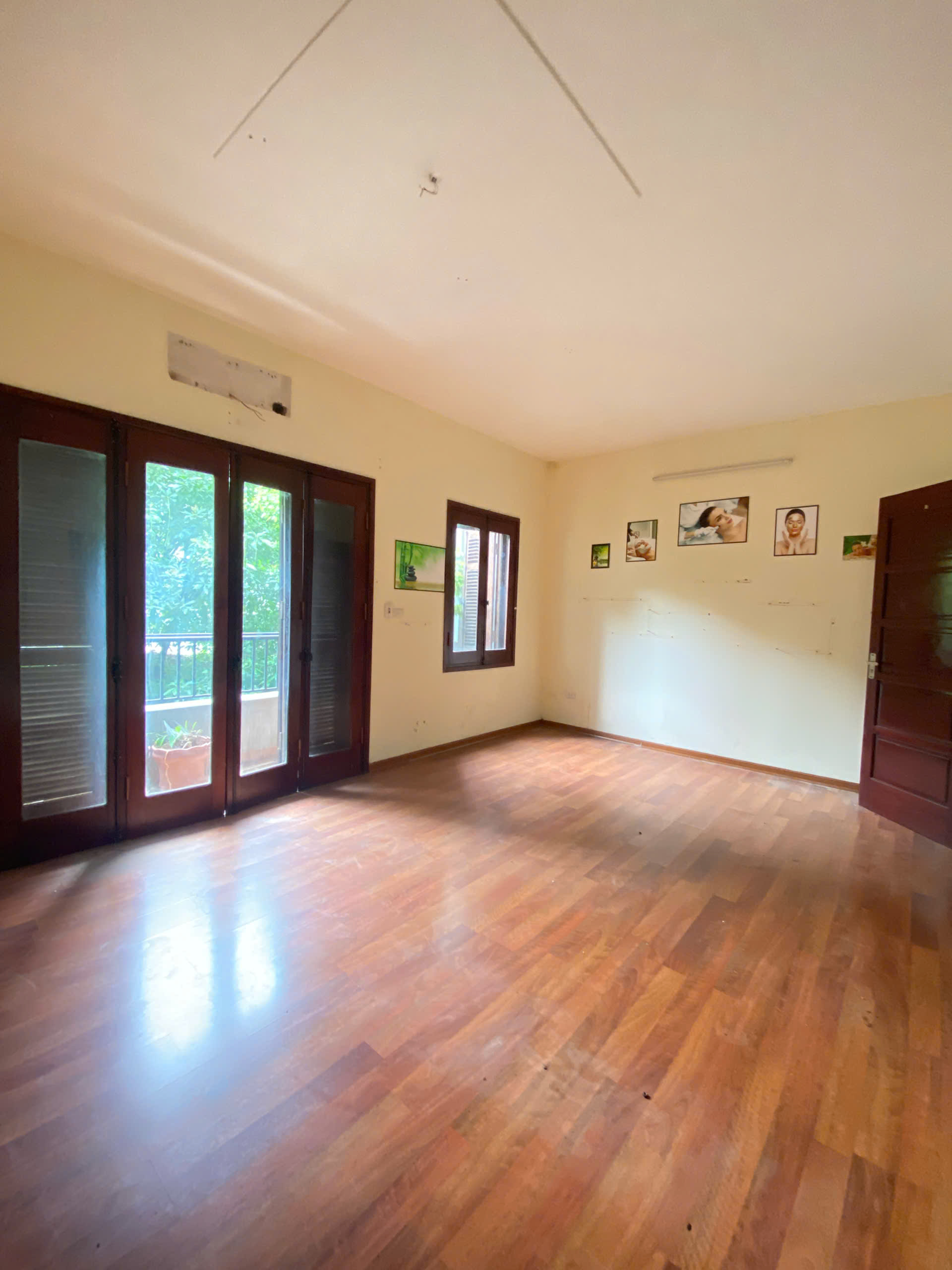 Bán nhà phân lô Tây Hồ, MT6m vuông đẹp, ô tô vào nhà, chỉ 24 tỷ - Ảnh 1