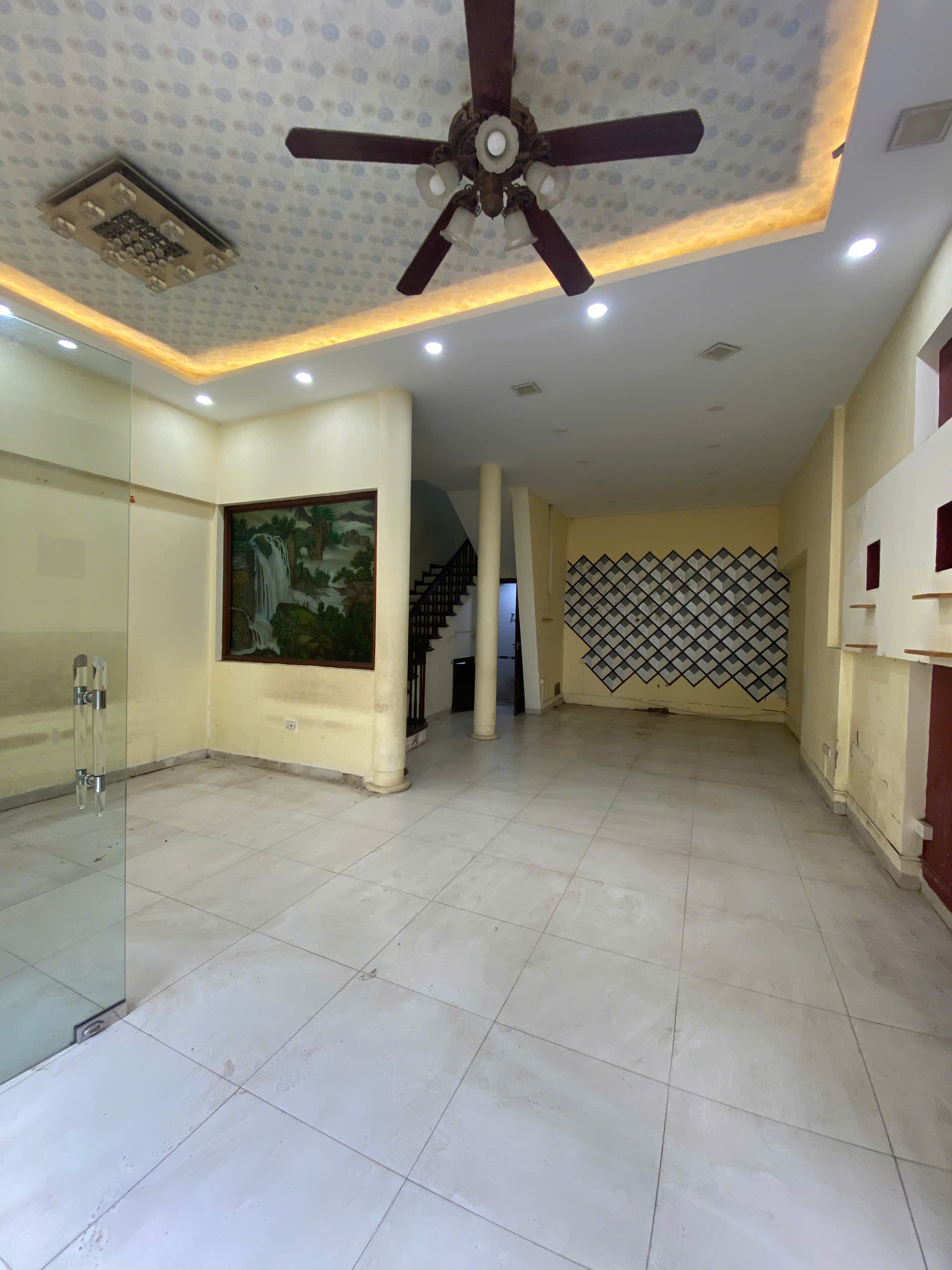 Bán nhà phân lô Tây Hồ, MT6m vuông đẹp, ô tô vào nhà, chỉ 24 tỷ - Ảnh chính