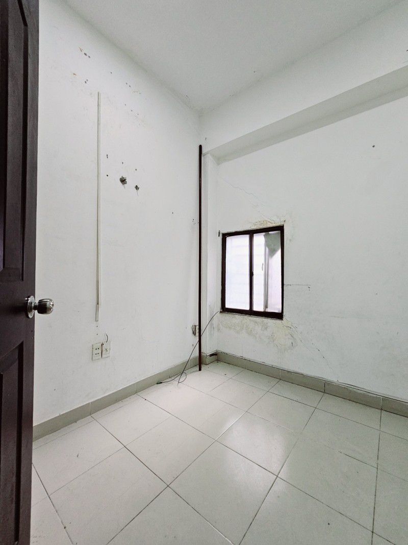 TÂN BÌNH - XE HƠI TRÁNH NHAU CÁCH NHÀ 5M - 2 TẦNG - SỔ VUÔNG A4 - CHỈ 3.2 TỶ. - Ảnh 4