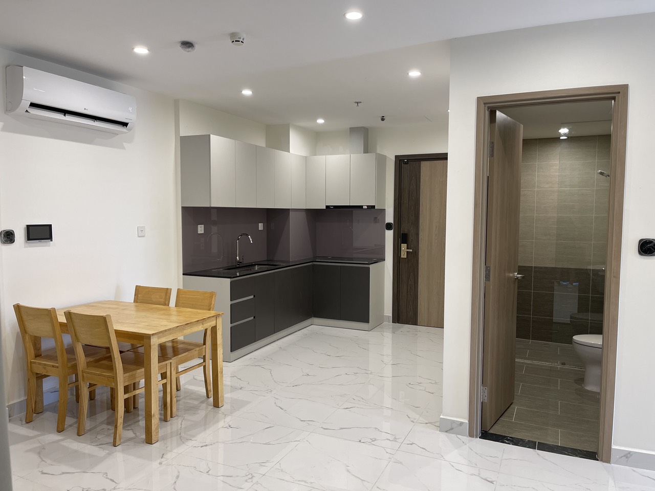 Cho thuê CH Chung cư 70m2 - Beverly Solari - Vinhomes Grand Park Q9 - Giá rẻ - Nhận nhà ngay - Ảnh chính