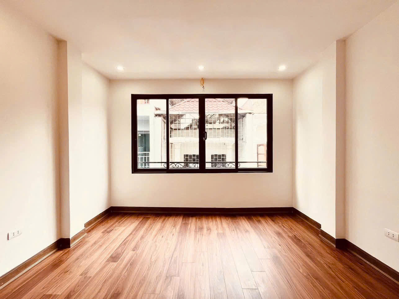 💎 PHÂN LÔ HOÀNG QUỐC VIỆT – SIÊU PHẨM GIÁ ĐẦU TƯ DUY NHẤT – 50M² VỈA HÈ – Ô TÔ TRÁNH GIÁ 18 TỶ – - Ảnh 1