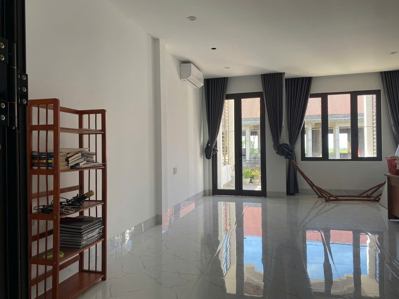 Bán Nhà HXH Mặt Tiền Đường Cộng Hòa, P.13, Q. Tân Bình, 18x24m, Chỉ 80 Tỷ - Ảnh chính