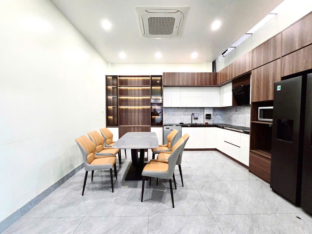 Nhà đẹp phố Quan Hoa, diện tích 65m2, hiếm có khó tìm - Ảnh 2