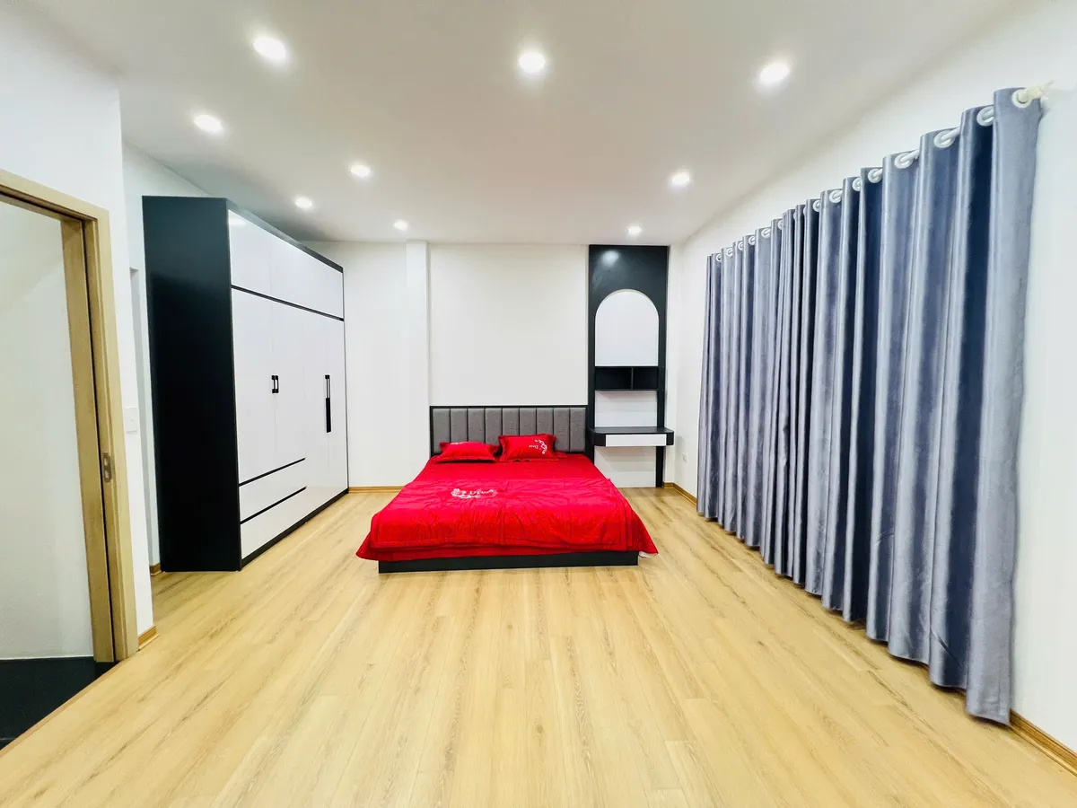 BA GÁC ĐỖ CỬA , NGÕ THOÁNG RỘNG, 40M2 SỔ ĐẸP NỞ HẬU, BÙI XƯƠNG TRẠCH THANH XUÂN , 5Tầng giá 7.4 tỷ . - Ảnh 3
