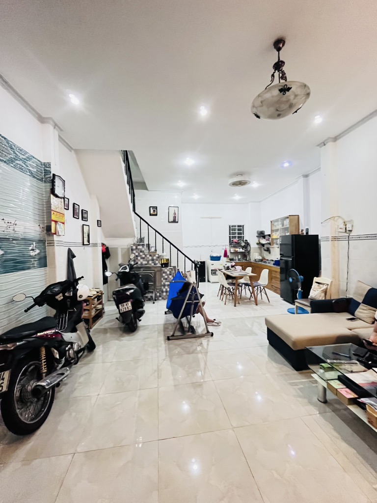 Bán nhà hẻm Phạm Thế Hiển Quận 8 – Ngang khủng 6m, cách MT 50m, khu yên tĩnh – Giá 4,6 tỷ SHR - Ảnh chính