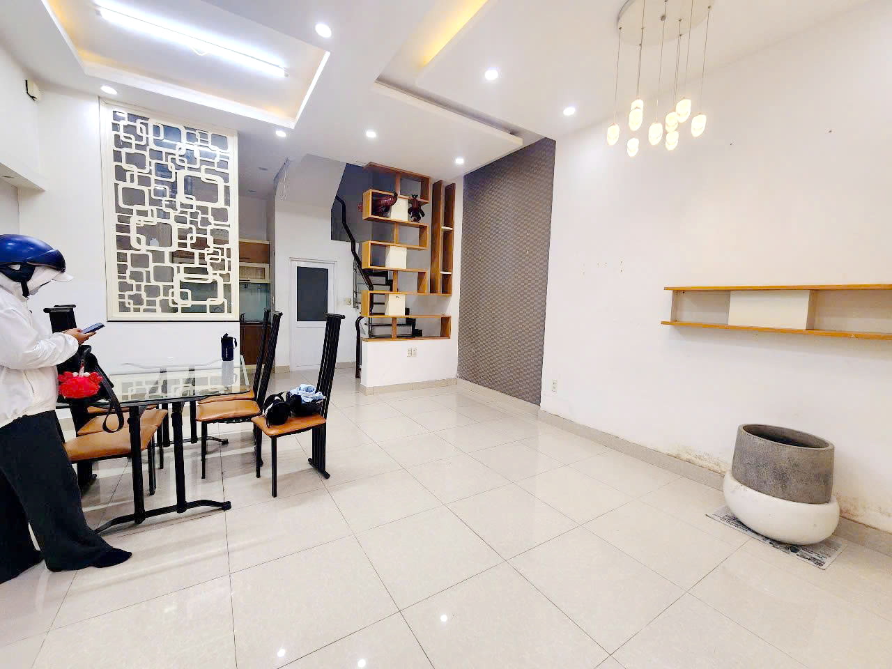 Nhà 5*10m 2 lầu/ST hẻm 125 Nguyễn Thị Tần P1Q8 - Ảnh chính