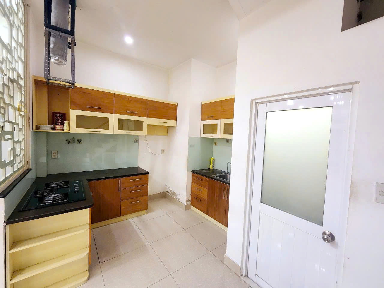 Nhà 5*10m 2 lầu/ST hẻm 125 Nguyễn Thị Tần P1Q8 - Ảnh 2