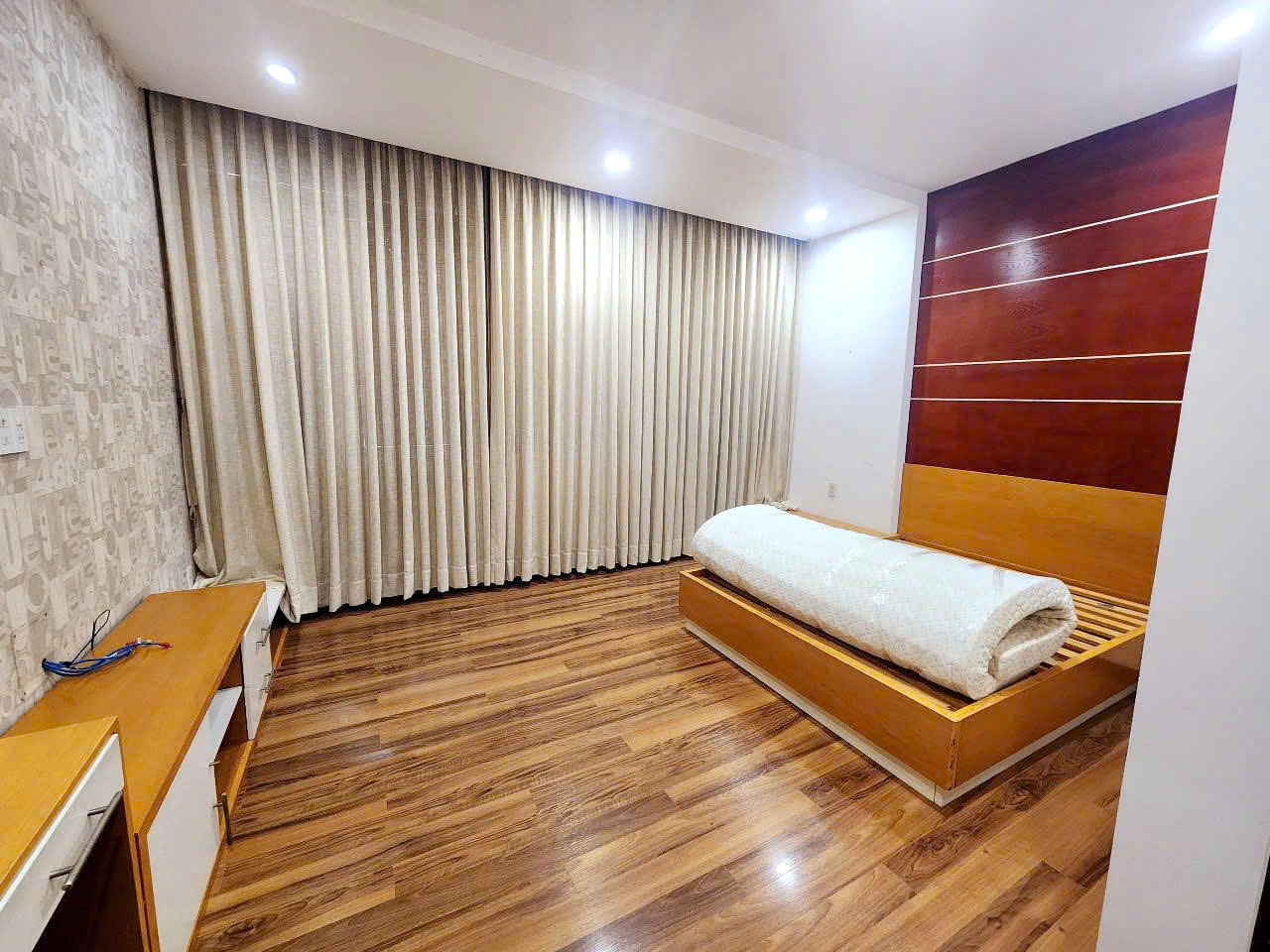 Nhà 5*10m 2 lầu/ST hẻm 125 Nguyễn Thị Tần P1Q8 - Ảnh 3