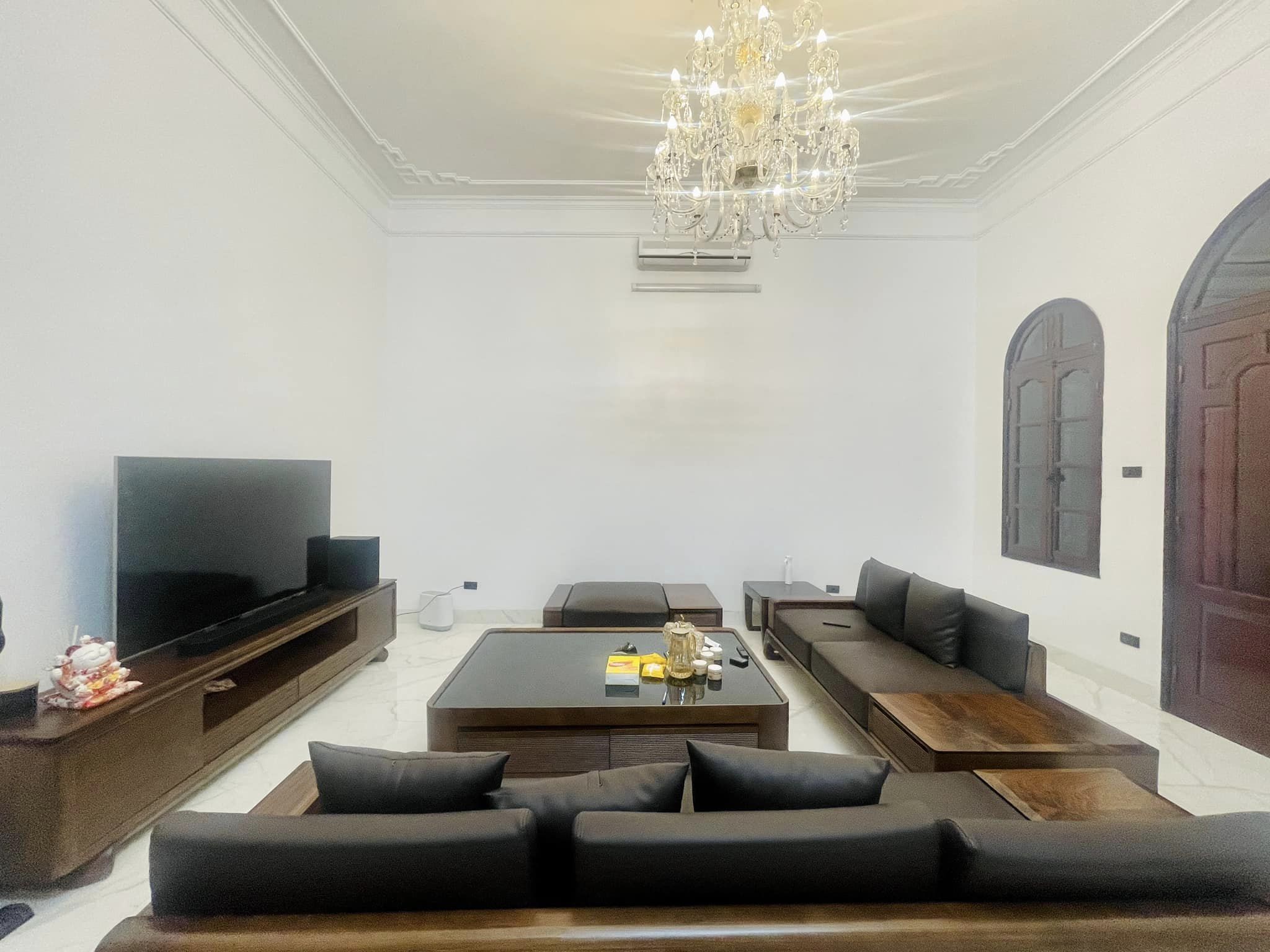 ⚜️ Biệt thự Mặt phố Nguyễn Khang, Cầu Giấy, 155m2 3T MT 9m, Giá chỉ 33.5 Tỷ ⚜️ - Ảnh 1