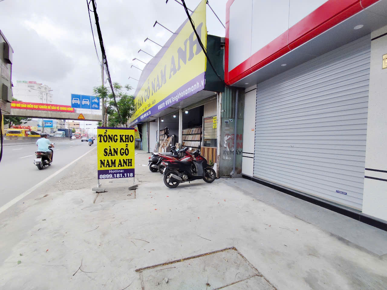 Nhà mặt đường Nguyễn Văn Linh gần AEON, 40m 1.5 tầng, Giá 2.35 tỉ - Ảnh 1