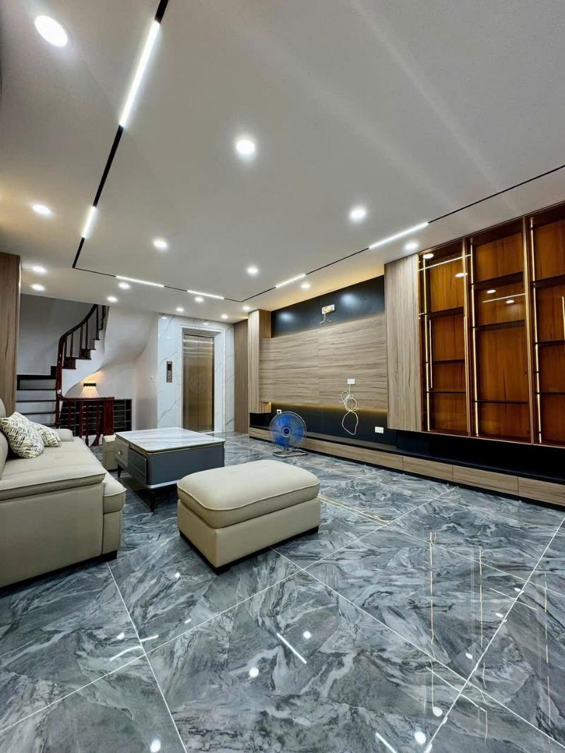 Bán nhà Đền Lừ ô tô tránh thông tứ tung 6 tầng thang máy nội thất đẹp lung linh 55m2 giá 18 tỷ - Ảnh 2