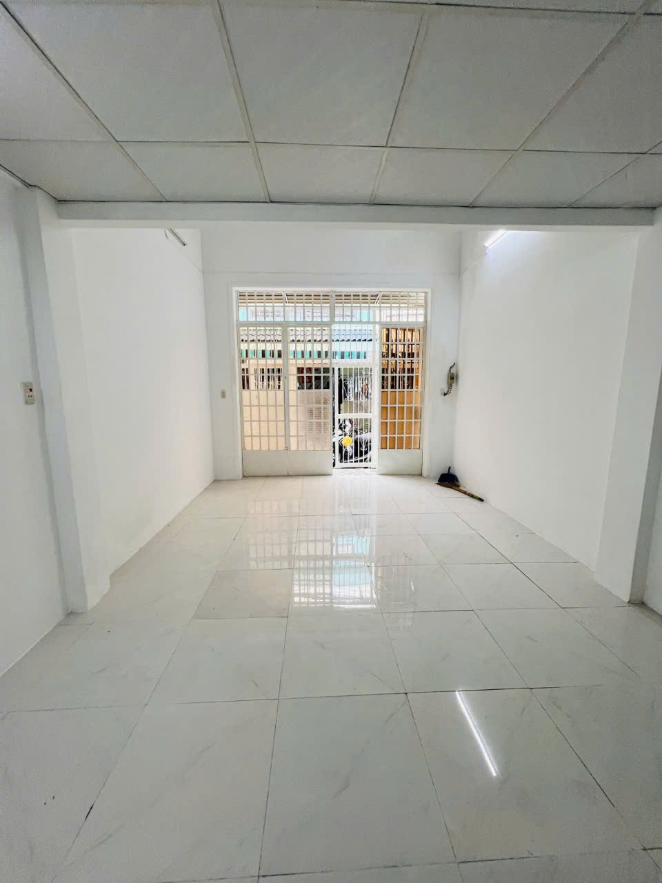 Bán Gấp nhà Nguyễn Súy Tân Quý gần chợ Tân Hương 44m2 ,2 Tầng 4 tỷ2 - Ảnh 3