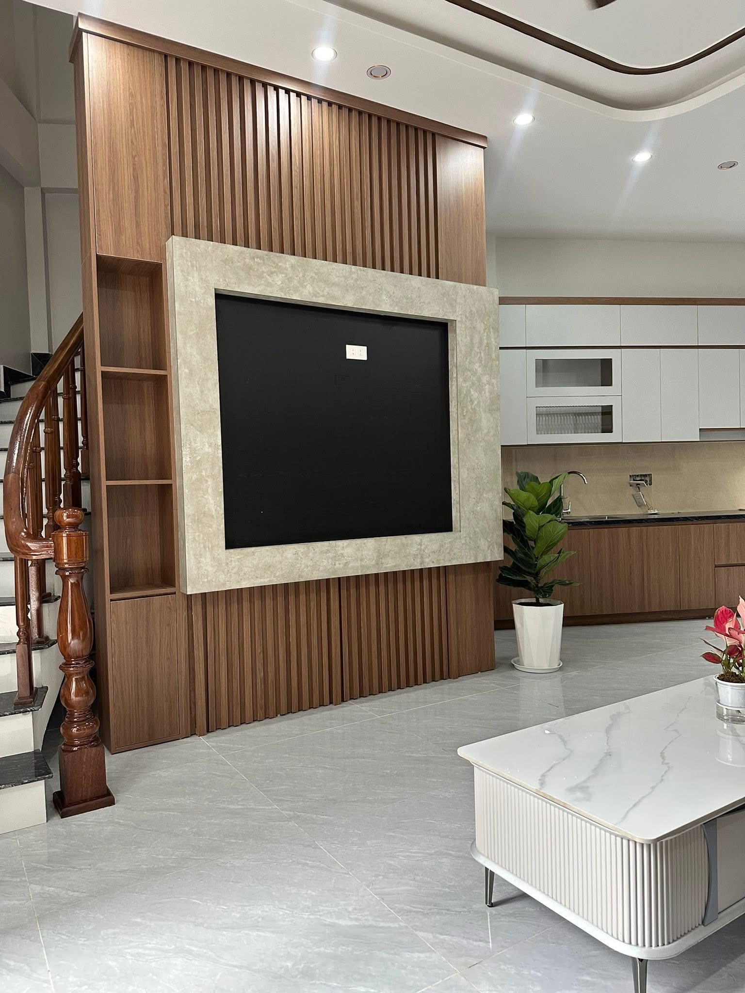 Bán nhà 3 tầng ngõ phố An Ninh, ph Quang Trung, TP HD, 42.6m2, 3 ngủ, 2 vs, 2.3x tỷ - Ảnh 2