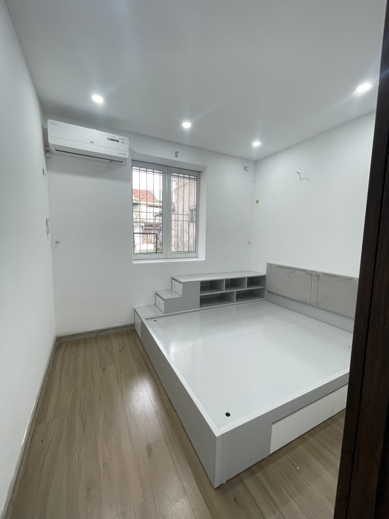 Bán nhà tập thể phố 8/3 sử dụng 60m2 view thoáng có sân chơi giá chỉ 2.8 tỷ - Ảnh 3