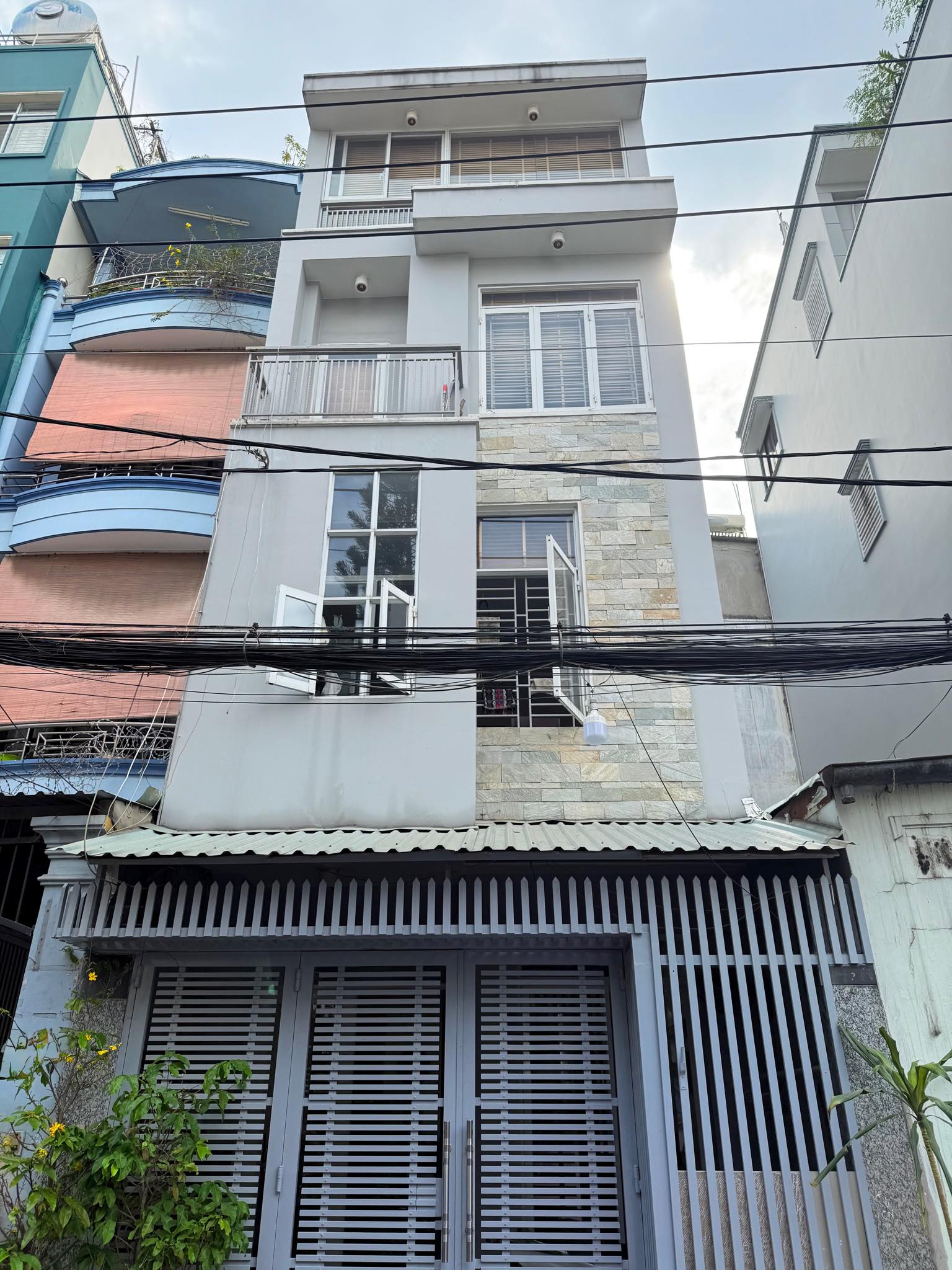 Bán nhà riêng đường hẻm nhựa xe hơi đường Trần Văn Quang – 55m2, 1 trệt 2 lầu st, 7.8 tỷ. - Ảnh chính