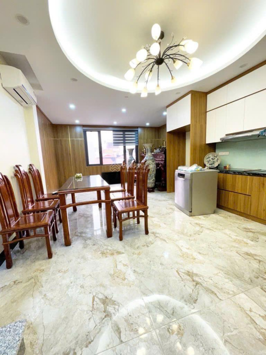 Bán nhà Đại Từ - DT 55m2 x 5 tầng, nhà đẹp, ở luôn, ngõ ôto, gần đường chính, giá 7.9 tỷ, SĐCC - Ảnh chính