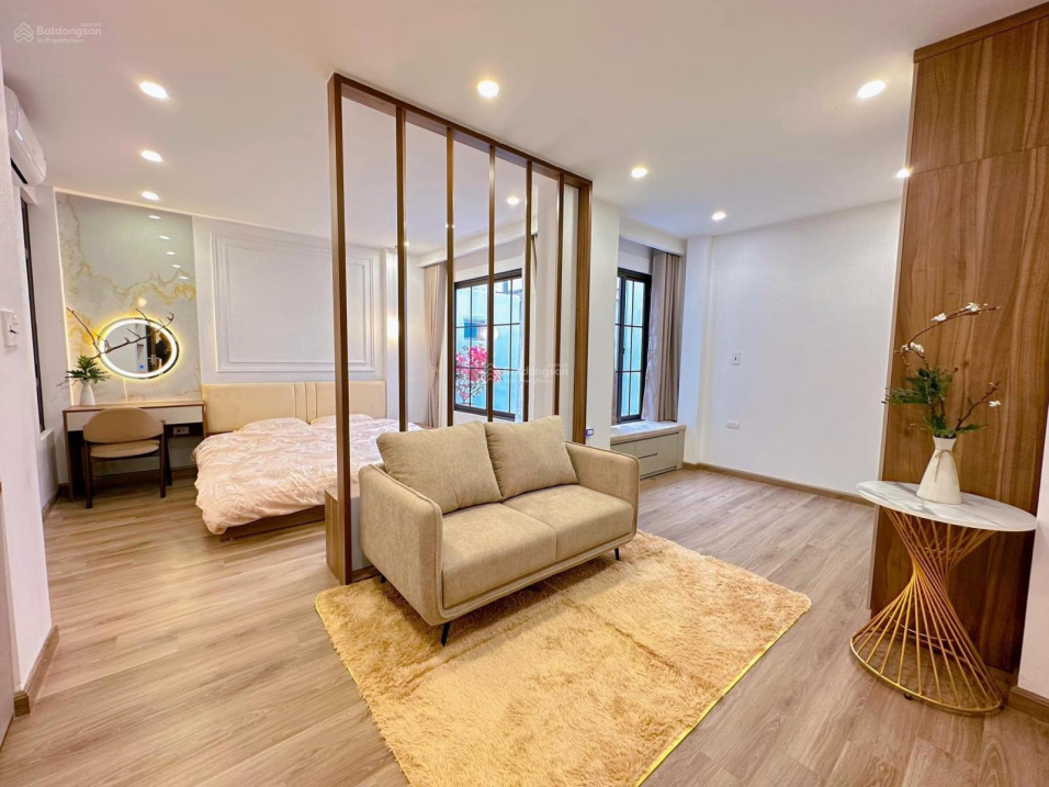 Bán nhà Hoàng Liệt DT 50m2 x 5 tầng, giá 7.8 tỷ, ngõ rộng, gần đường, đẹp, ở luôn - Ảnh 2