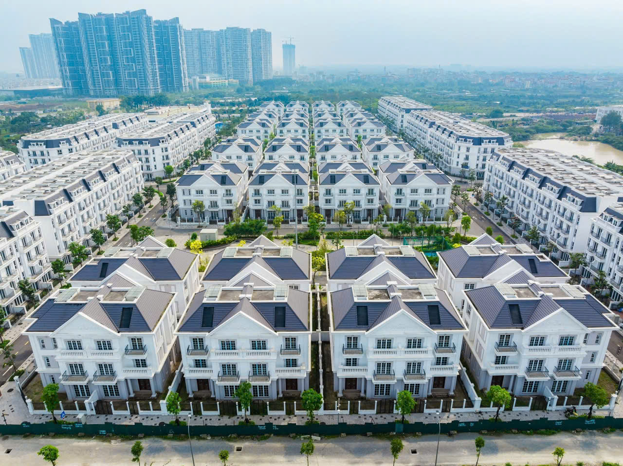Bán suất ngoại giao liền kề Eurowindow Twin Parks Gia Lâm view công viên - Ảnh 1