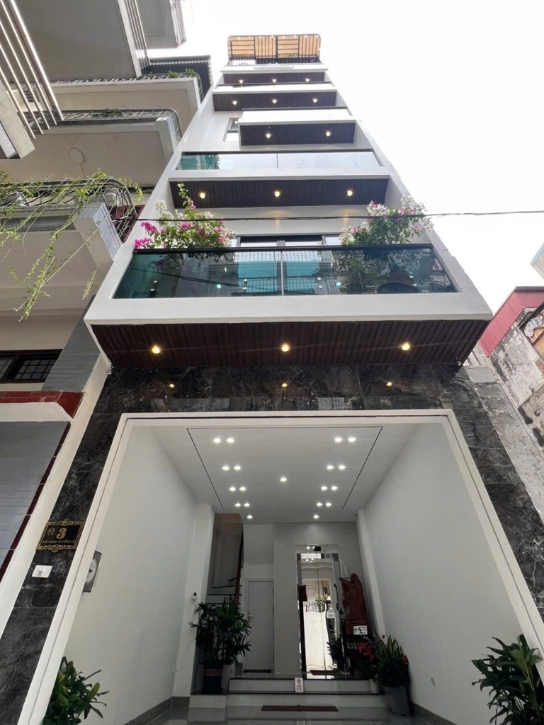 BÁN NHÀ NGUYỄN VĂN CỪ – GARA Ô TÔ – THANG MÁY – 7 TẦNG – NỘI THẤT SANG TRỌNG NHỈNH 13 TỶ - Ảnh 1