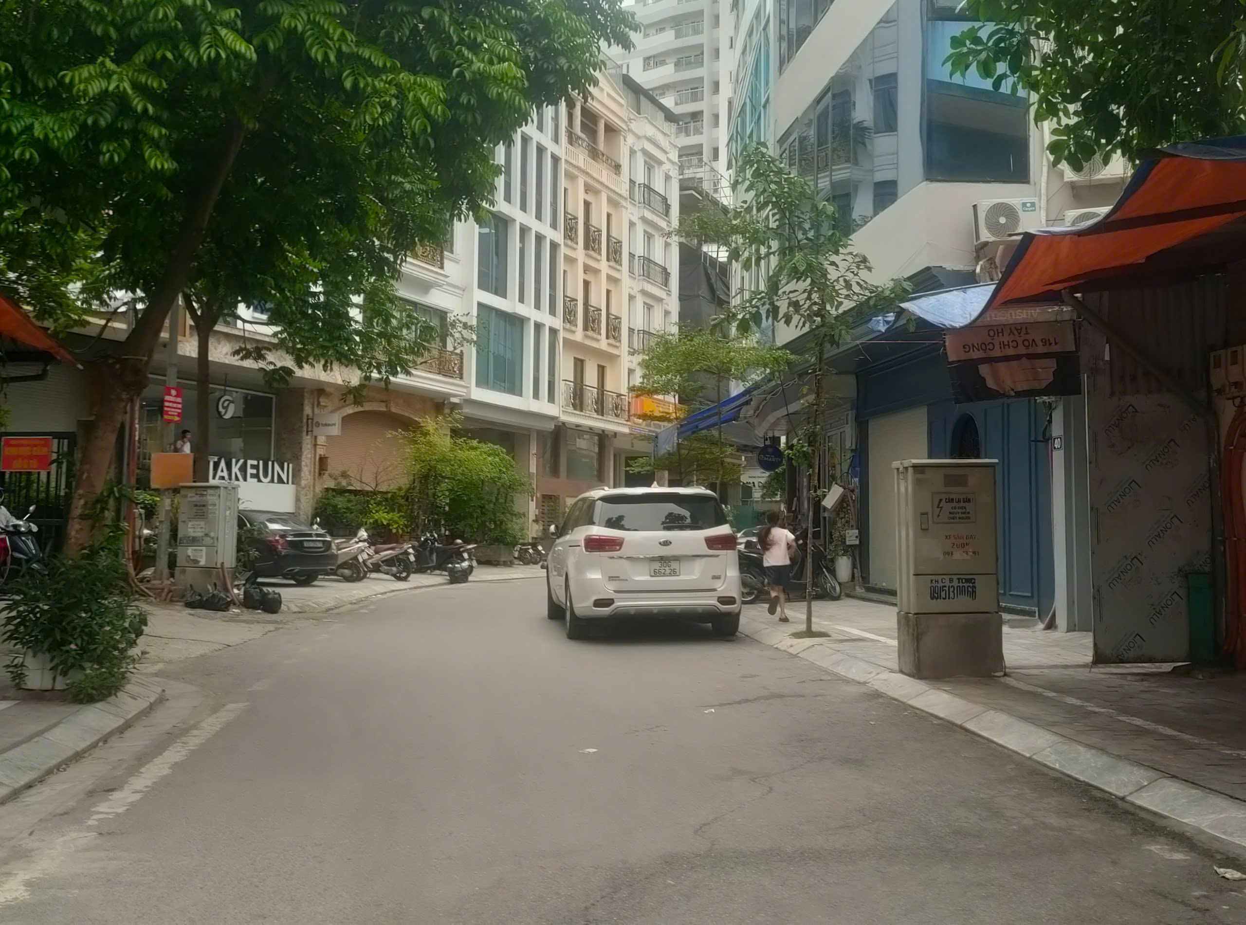 BÁN NHÀ NGUYỄN VĂN HUYÊN, PHÂN LÔ, VỈA HÈ ÔTÔ TRÁNH, 2 MẶT TIỀN KINH DOANH, 71M2 CHỈ 26 TỶ - Ảnh 3