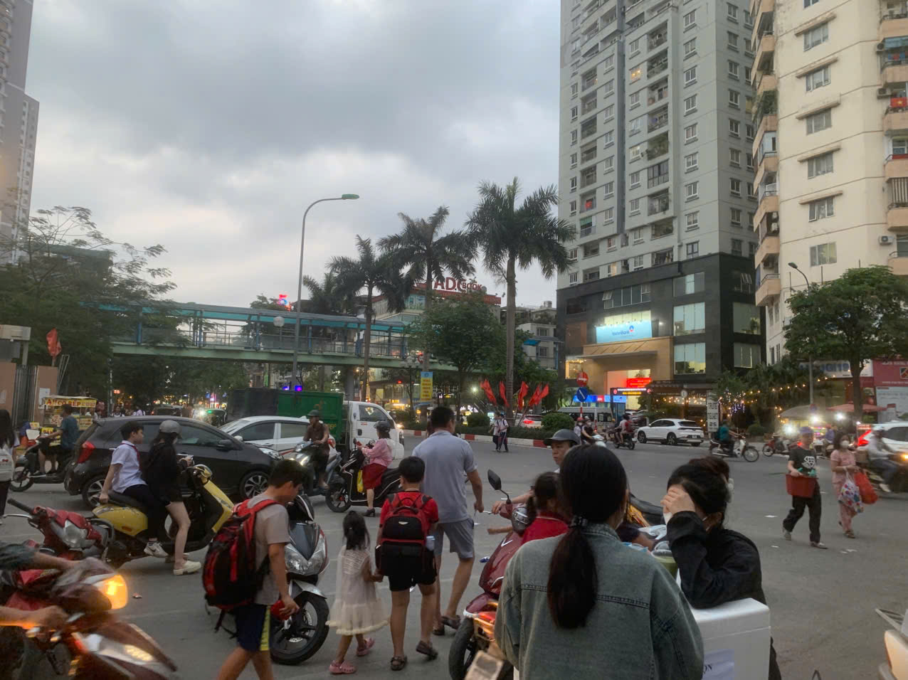 HOT! SỞ HỮU NGAY NHÀ NGUYỄN CHÍNH - TÂN MAI- HOÀNG MAI - VỊ TRÍ ĐẸP - Ảnh 1
