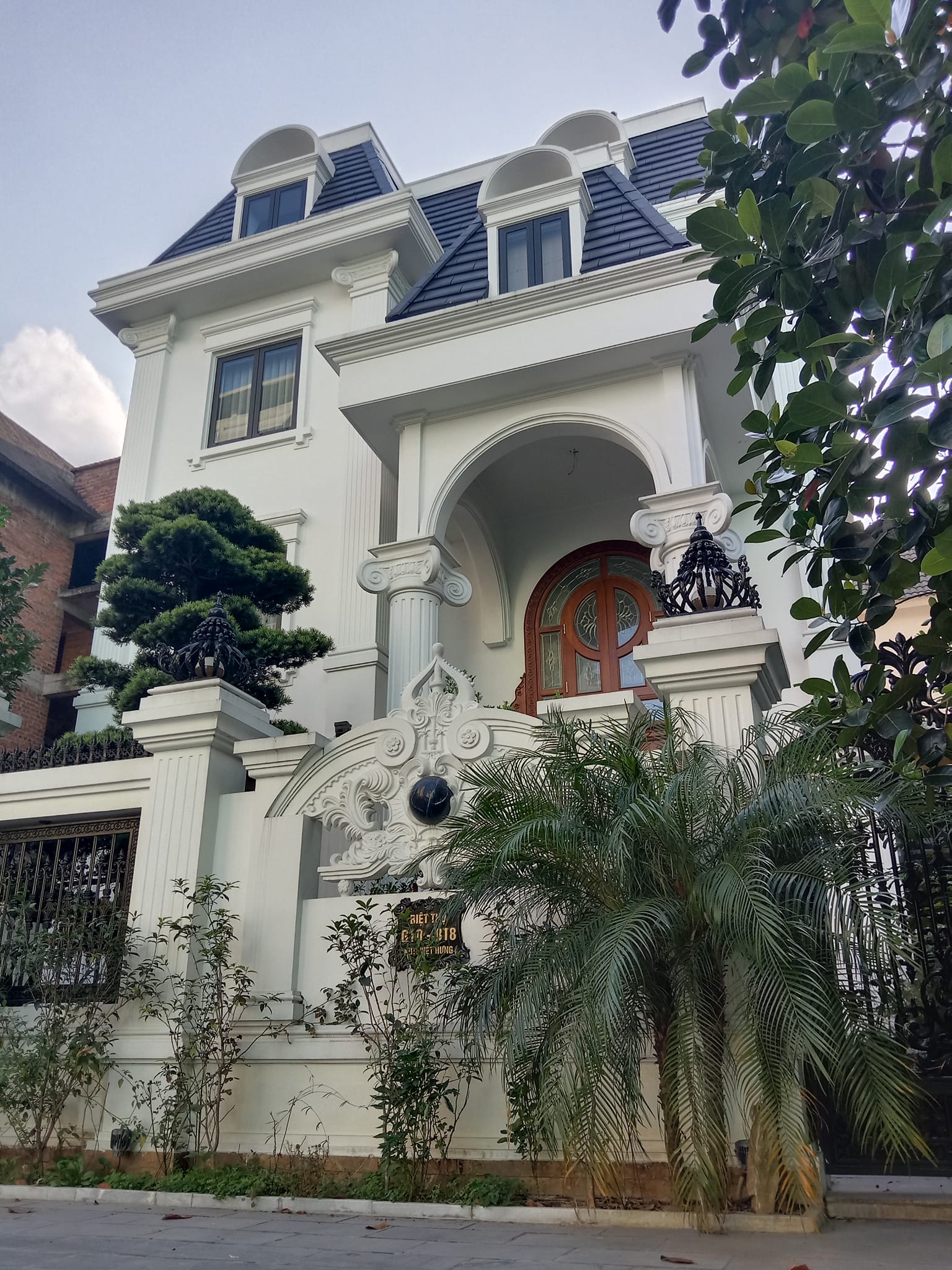 ⚜️ Biệt thự mới đẹp nhất KĐT Việt Hưng, 231m2 5T Thang máy, MT 13.5m, Chỉ 39 Tỷ ⚜️ - Ảnh chính