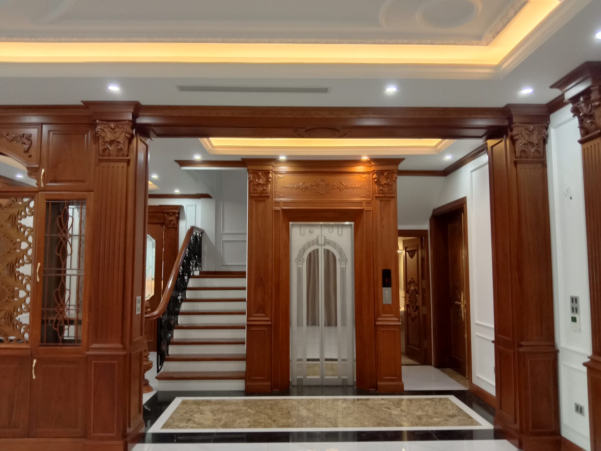 ⚜️ Biệt thự mới đẹp nhất KĐT Việt Hưng, 231m2 5T Thang máy, MT 13.5m, Chỉ 39 Tỷ ⚜️ - Ảnh 4