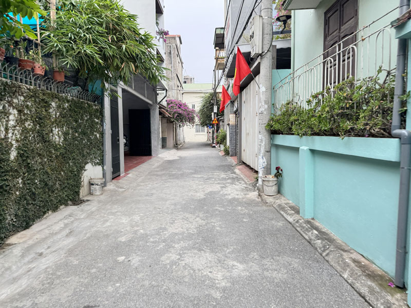 Bán 105m2 nhà cấp 4 tổ 7 Giang Biên. Đường ô tô tránh xe máy, gần hồ điều hòa, công viên & chợ - Ảnh 1