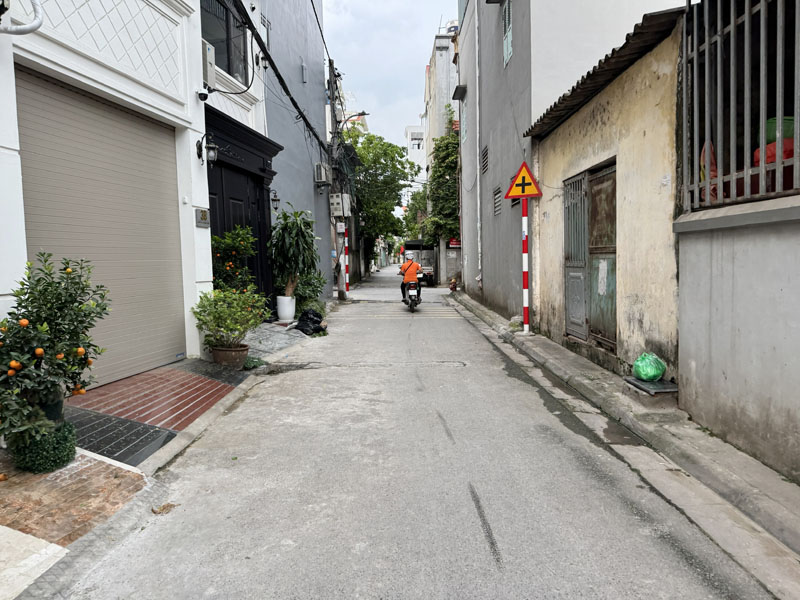 Bán 105m2 nhà cấp 4 tổ 7 Giang Biên. Đường ô tô tránh xe máy, gần hồ điều hòa, công viên & chợ - Ảnh 2