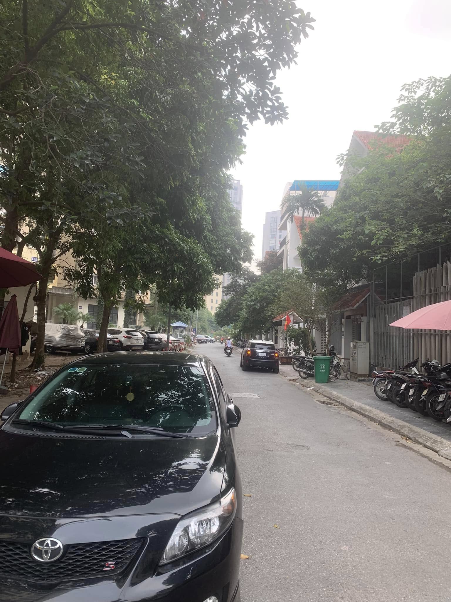 Bán biệt thự phố Vĩnh Phúc, Ba Đình, phân lô, ô tô tránh, lô góc thoáng đẹp. Giá 38.5 tỷ - Ảnh 1